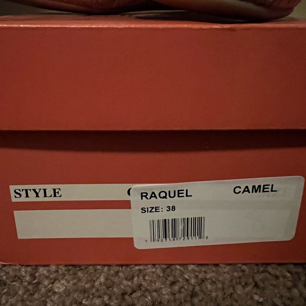 Raquel camel flats, brand new size 38